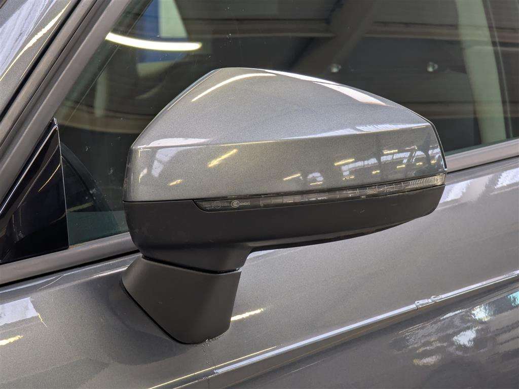 <p>2013 AUDI A3 SE TDI</p>