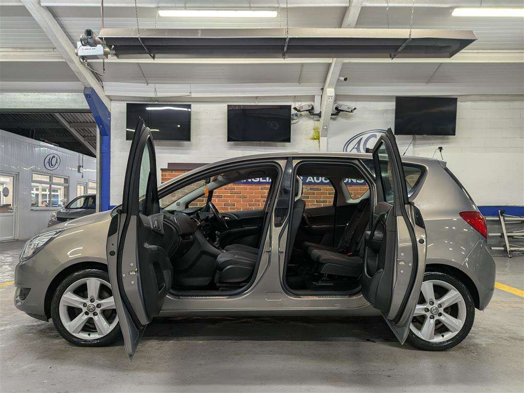 <p>2015 VAUXHALL MERIVA TECH LINE</p>