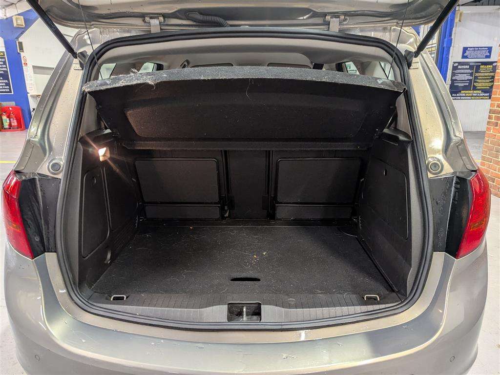 <p>2015 VAUXHALL MERIVA TECH LINE</p>