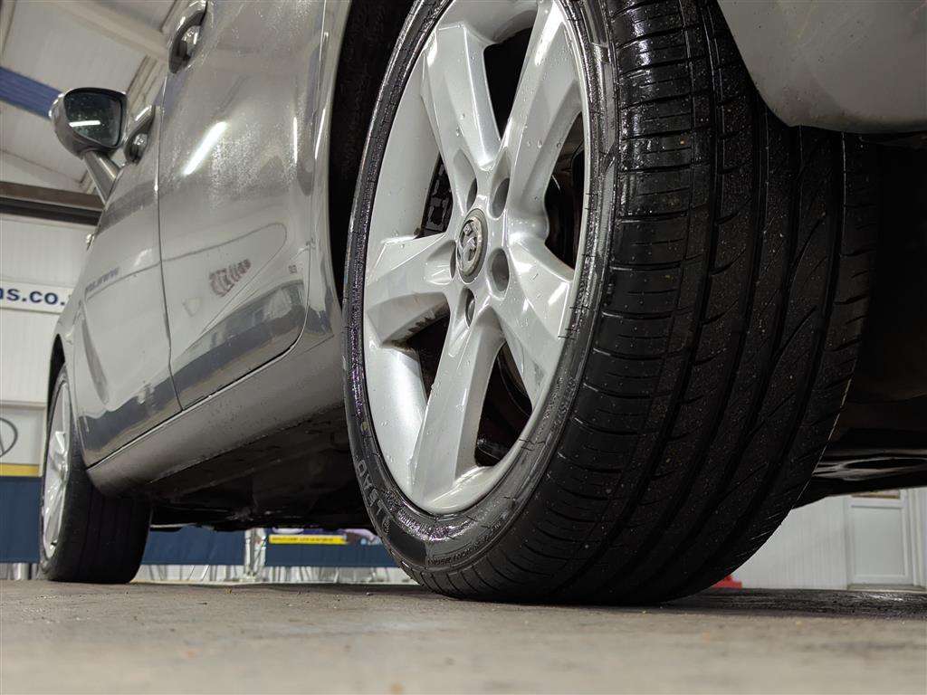 <p>2015 VAUXHALL MERIVA TECH LINE</p>