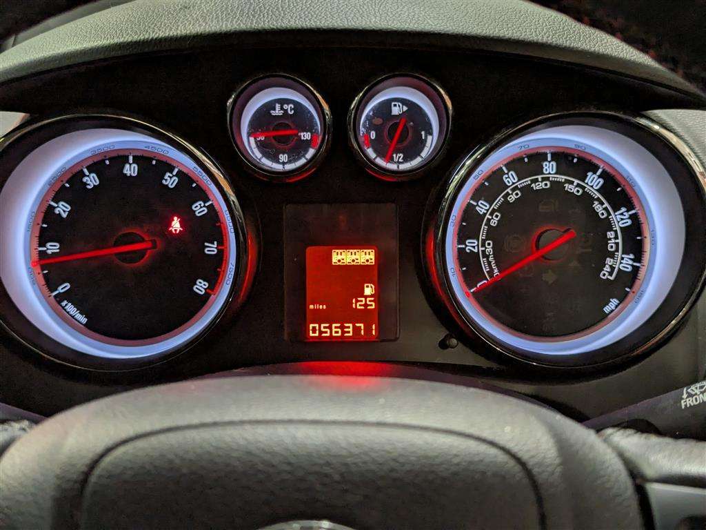 <p>2015 VAUXHALL MERIVA TECH LINE</p>