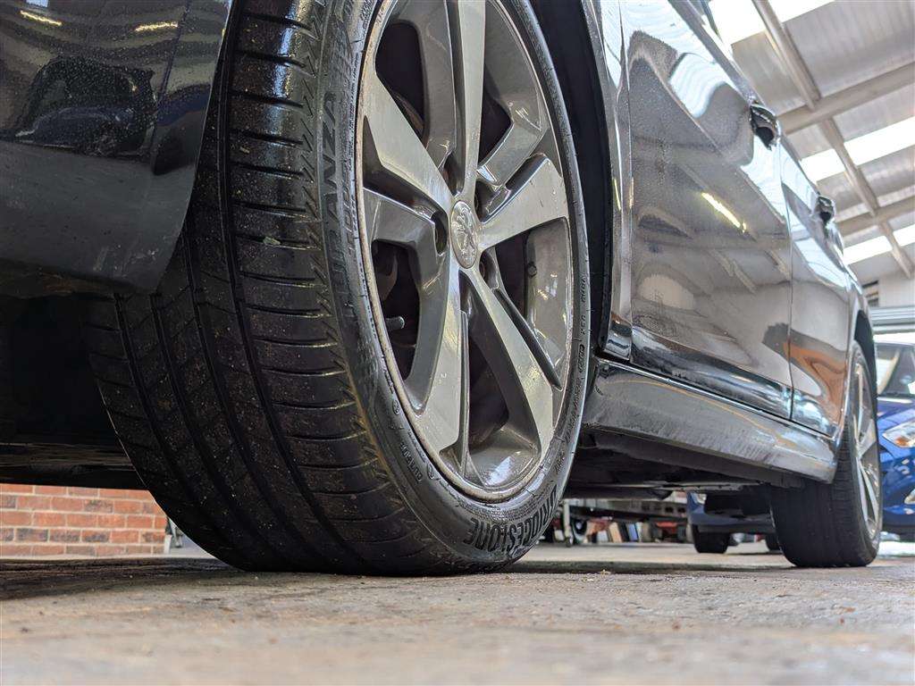 <p>2018 PEUGEOT 308 ALLURE S/S</p>