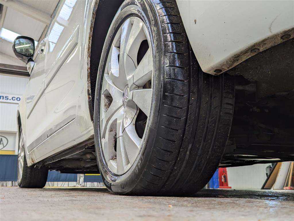 <p>2013 CITROEN C4 GRAND PICASSO PLATINUM</p>