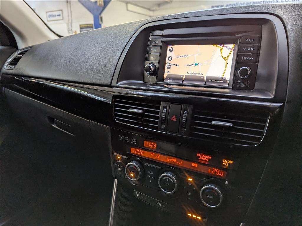 <p>2012 MAZDA CX-5 SPORT NAV D</p>
