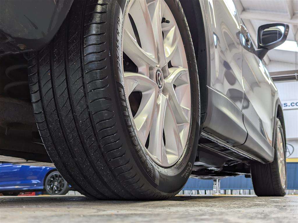 <p>2012 MAZDA CX-5 SPORT NAV D</p>