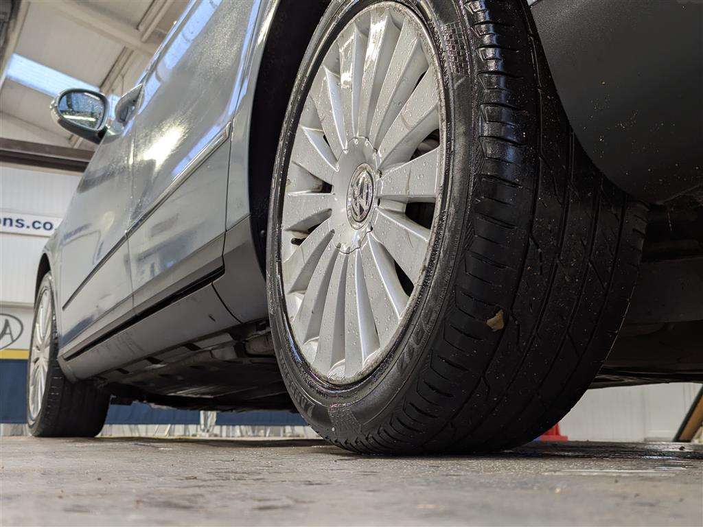 <p>2009 VOLKSWAGEN PASSAT HIGHLINE TDI 140</p>