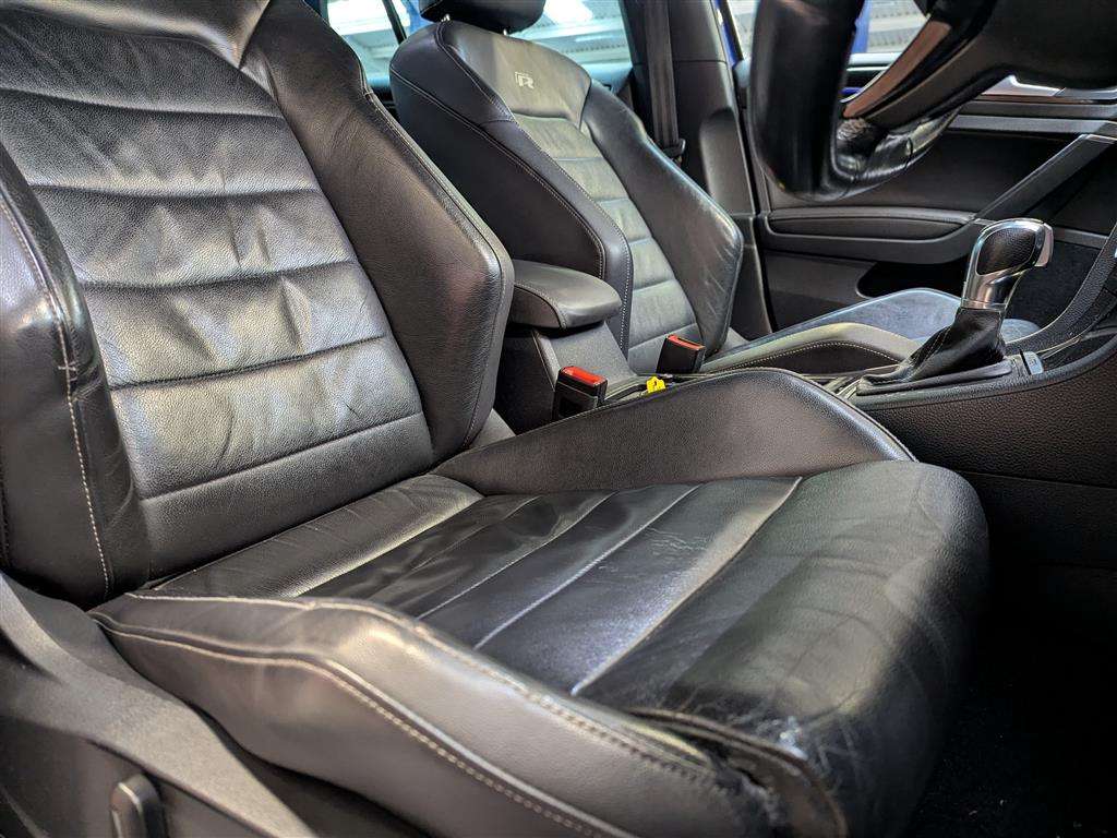 <p>2014 VOLKSWAGEN GOLF R DSG</p>