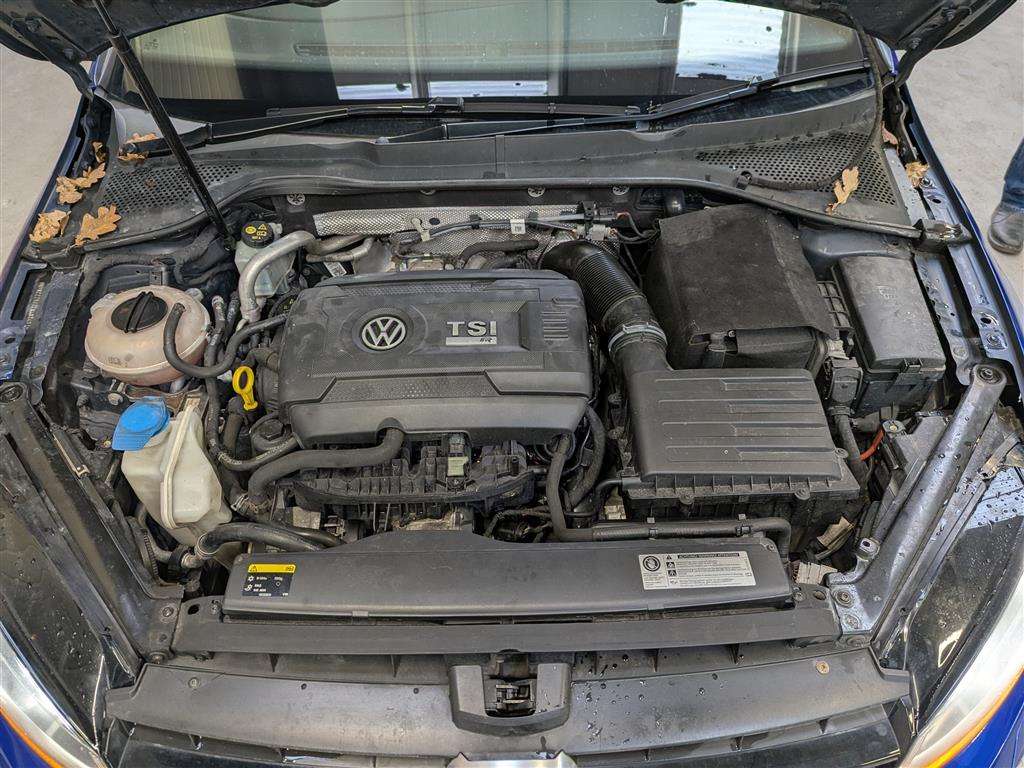 <p>2014 VOLKSWAGEN GOLF R DSG</p>