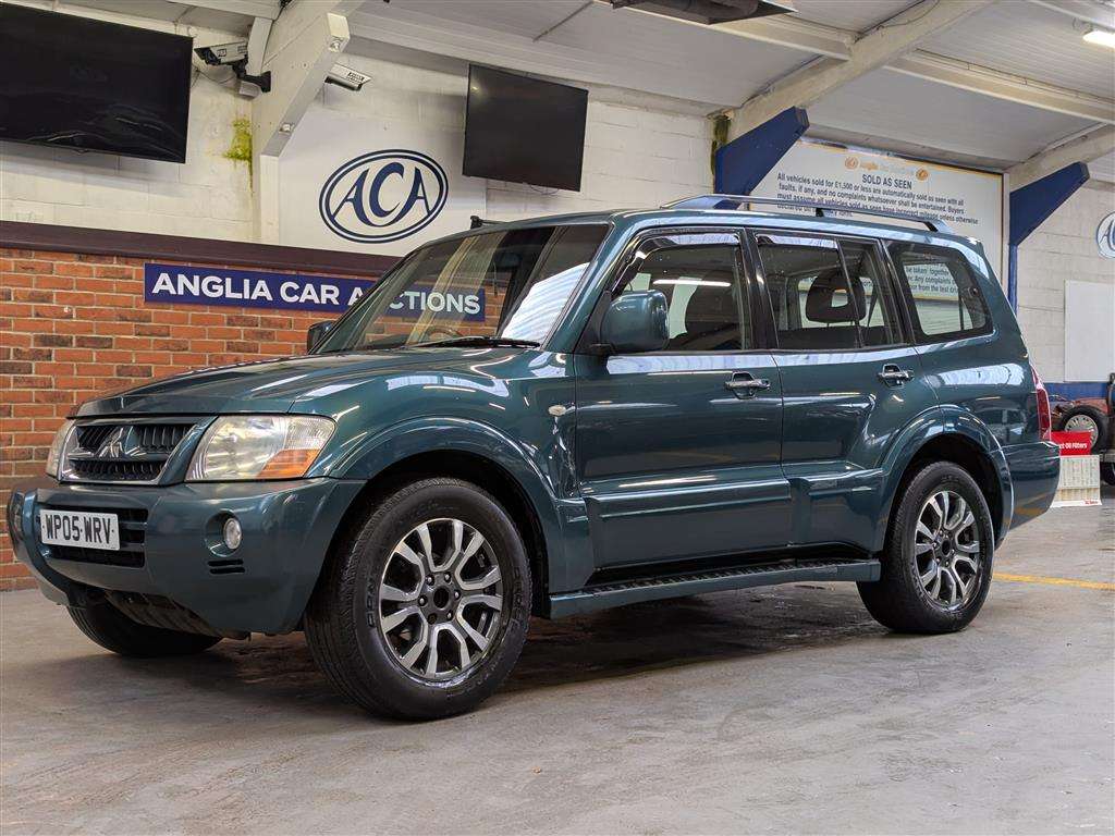 <p>2005 MITSUBISHI SHOGUN DI-D ELEG-CE LWB A</p>