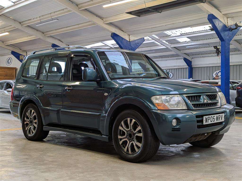 <p>2005 MITSUBISHI SHOGUN DI-D ELEG-CE LWB A</p>