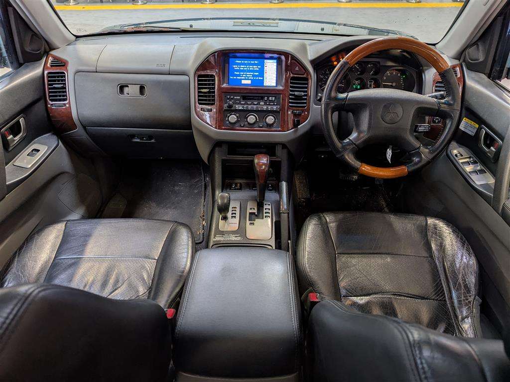 <p>2005 MITSUBISHI SHOGUN DI-D ELEG-CE LWB A</p>