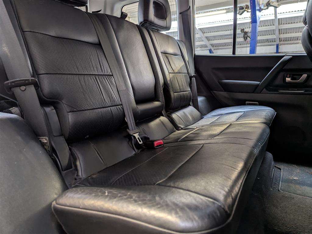 <p>2005 MITSUBISHI SHOGUN DI-D ELEG-CE LWB A</p>