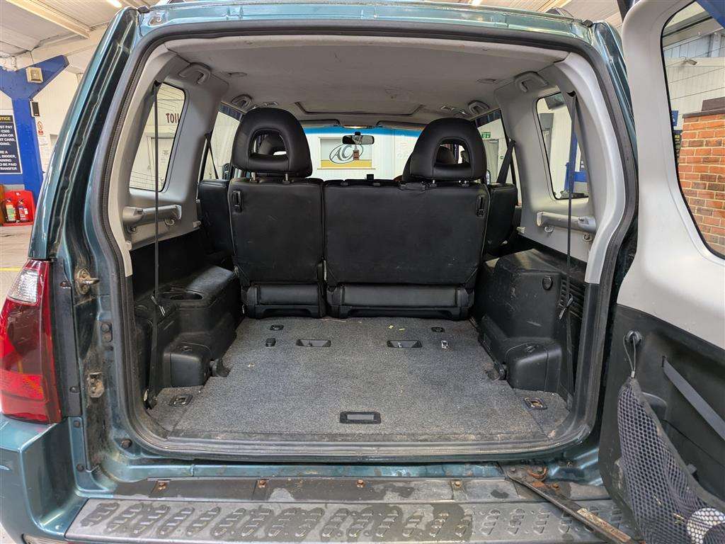 <p>2005 MITSUBISHI SHOGUN DI-D ELEG-CE LWB A</p>