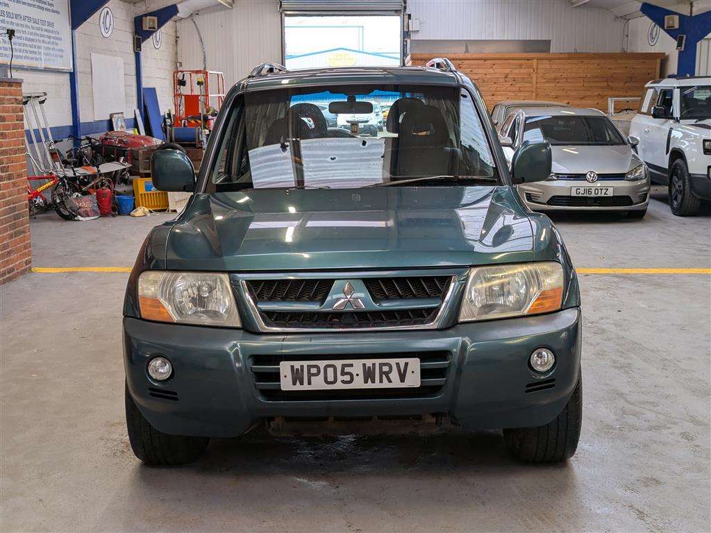 <p>2005 MITSUBISHI SHOGUN DI-D ELEG-CE LWB A</p>