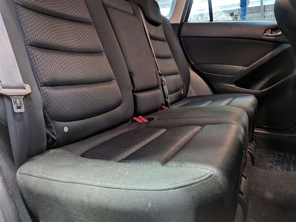 <p>2014 MAZDA CX-5 SE-L D NAV</p>