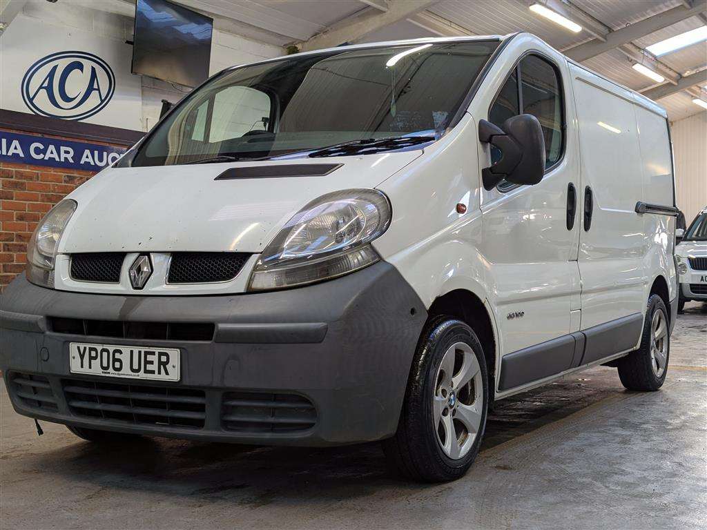 <p>2006 RENAULT TRAFIC SL27 DCI 100 SWB</p>