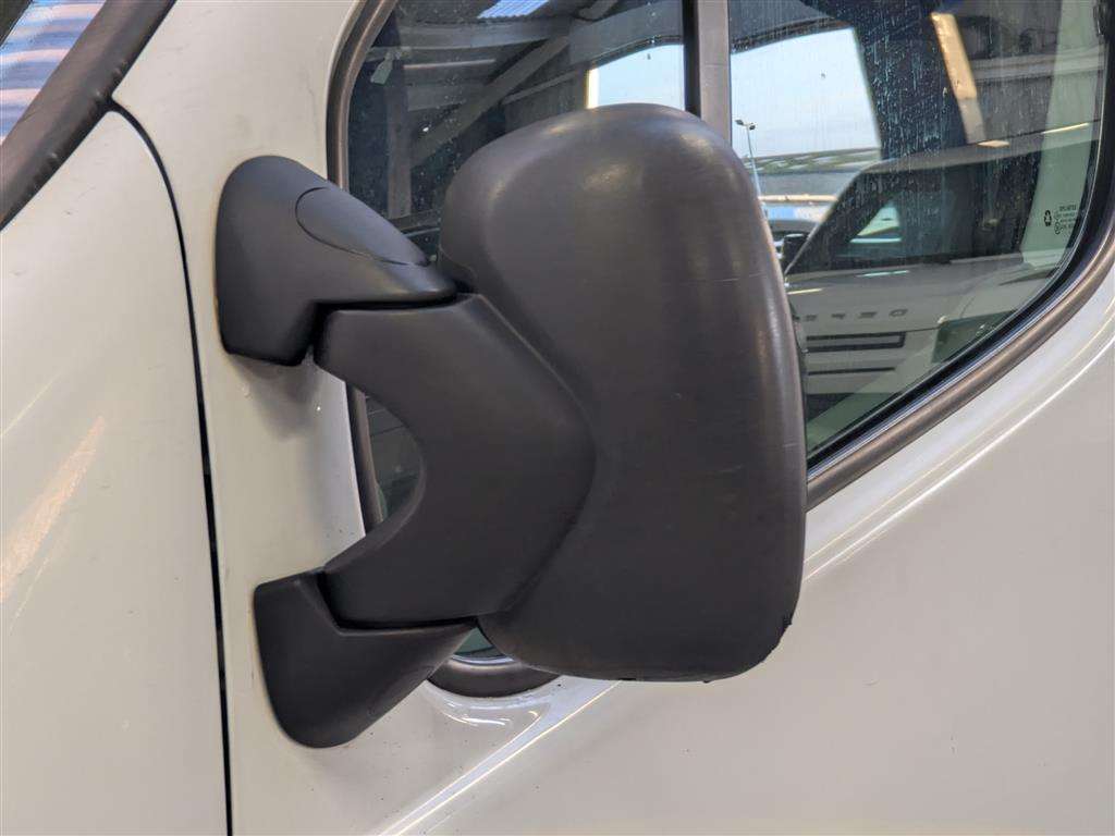 <p>2006 RENAULT TRAFIC SL27 DCI 100 SWB</p>