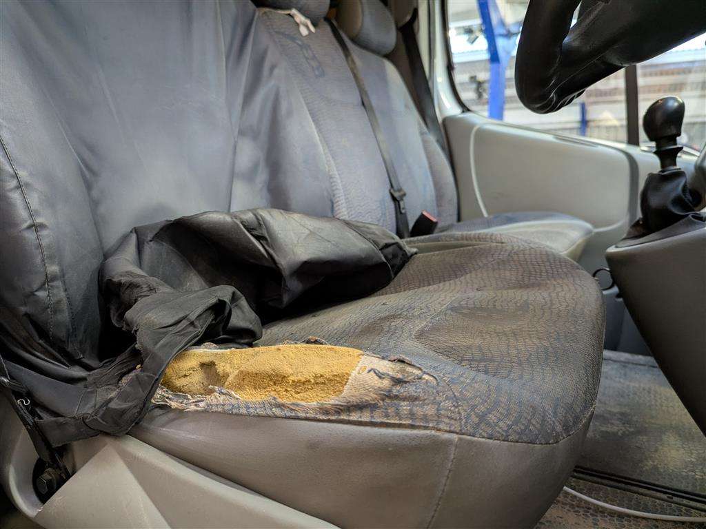 <p>2006 RENAULT TRAFIC SL27 DCI 100 SWB</p>