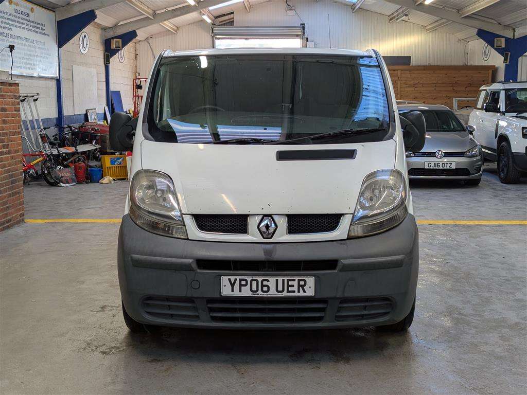 <p>2006 RENAULT TRAFIC SL27 DCI 100 SWB</p>