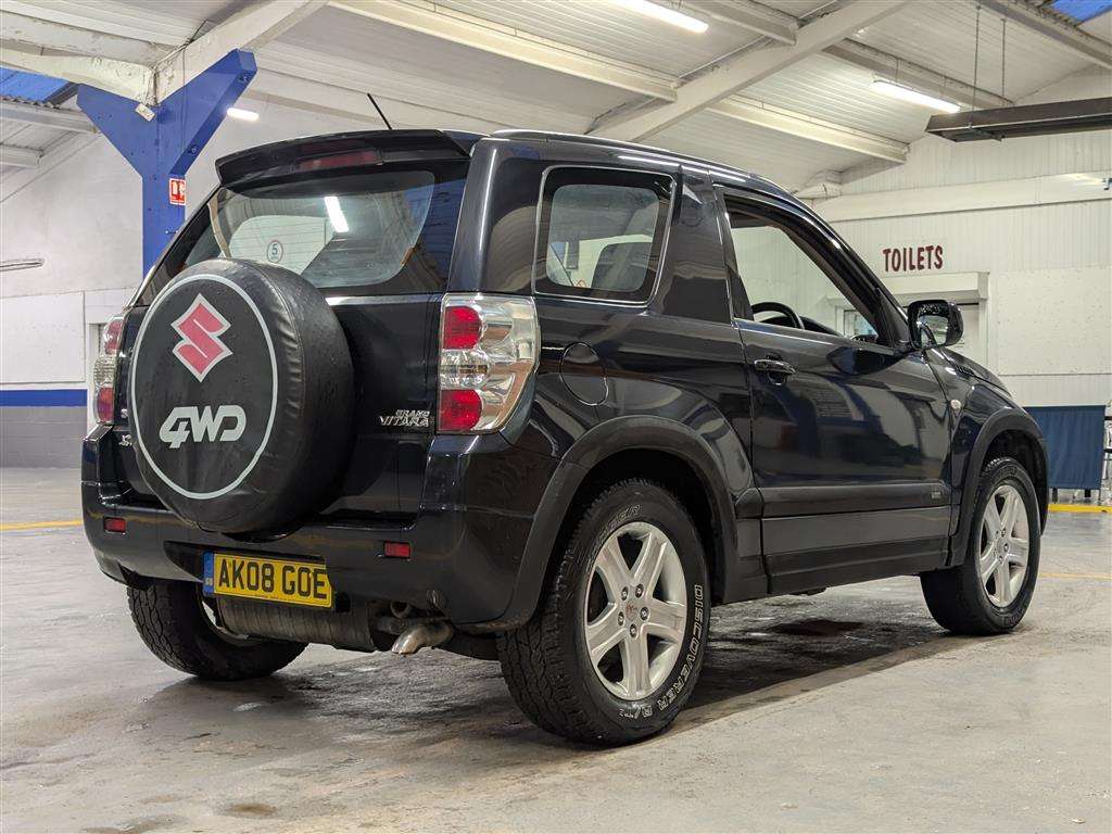 <p>2008 SUZUKI GRAND VITARA ATTITUDE</p>