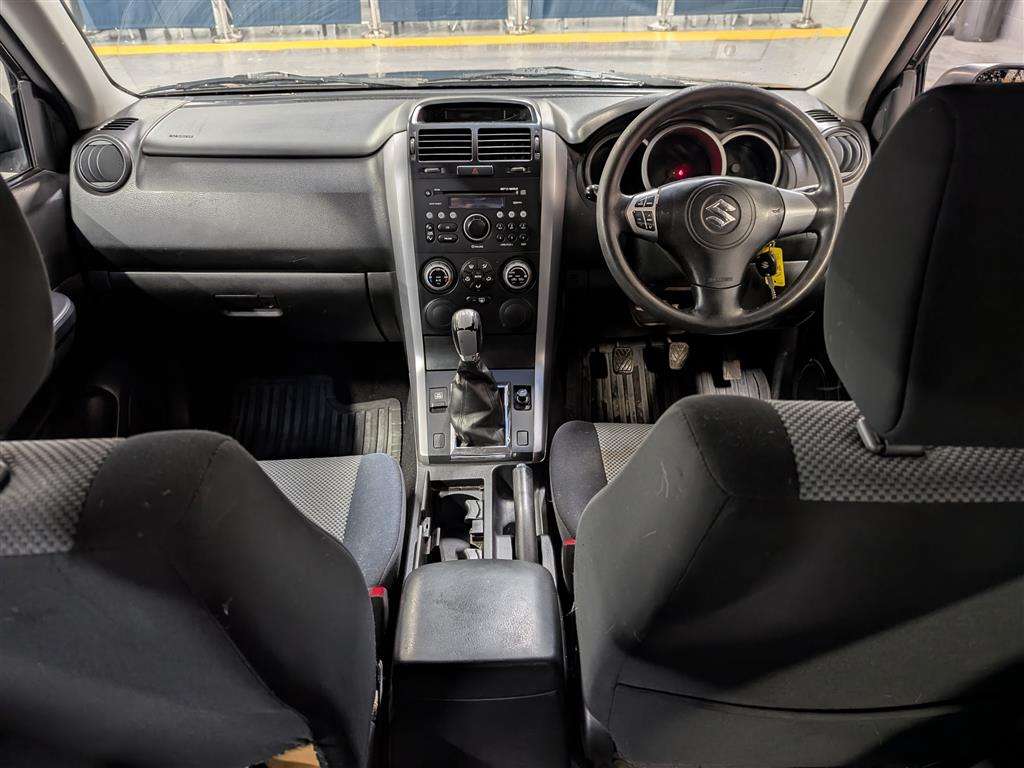 <p>2008 SUZUKI GRAND VITARA ATTITUDE</p>