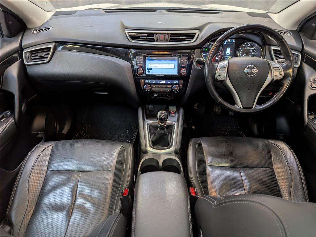 <p>2015 NISSAN QASHQAI TEKNA DIG-T</p>