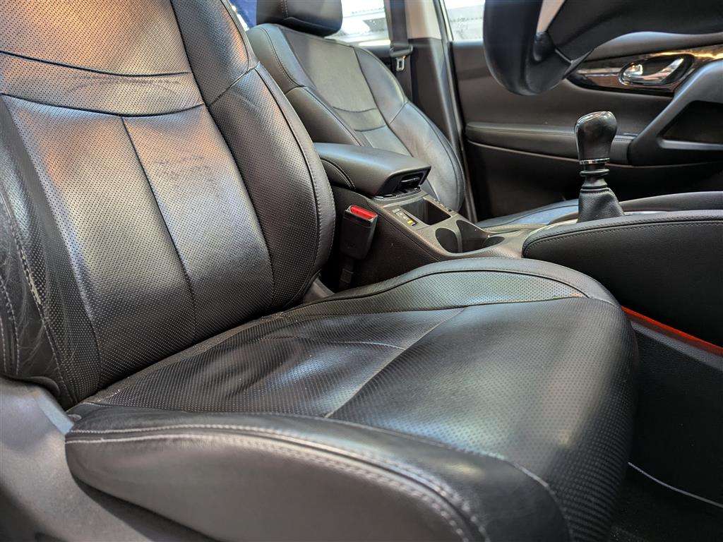 <p>2015 NISSAN QASHQAI TEKNA DIG-T</p>