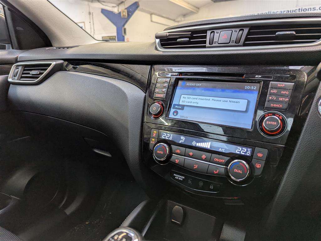 <p>2015 NISSAN QASHQAI TEKNA DIG-T</p>