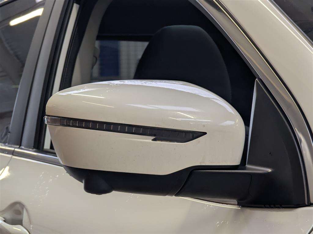 <p>2015 NISSAN QASHQAI TEKNA DIG-T</p>