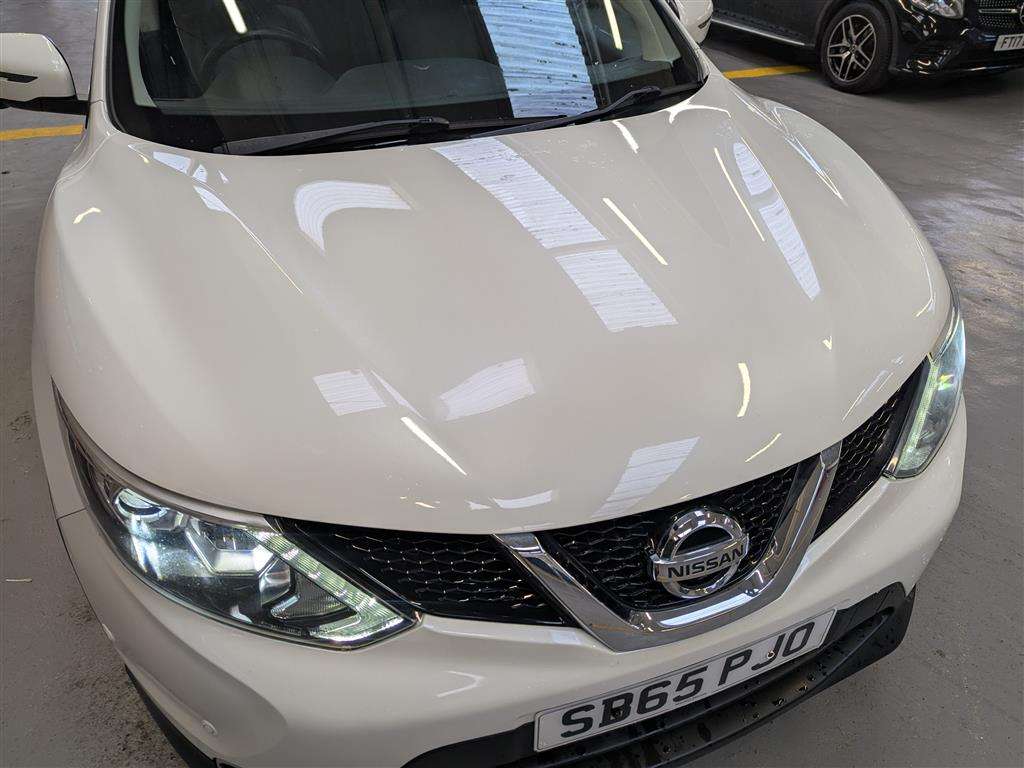 <p>2015 NISSAN QASHQAI TEKNA DIG-T</p>