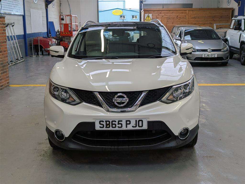 <p>2015 NISSAN QASHQAI TEKNA DIG-T</p>