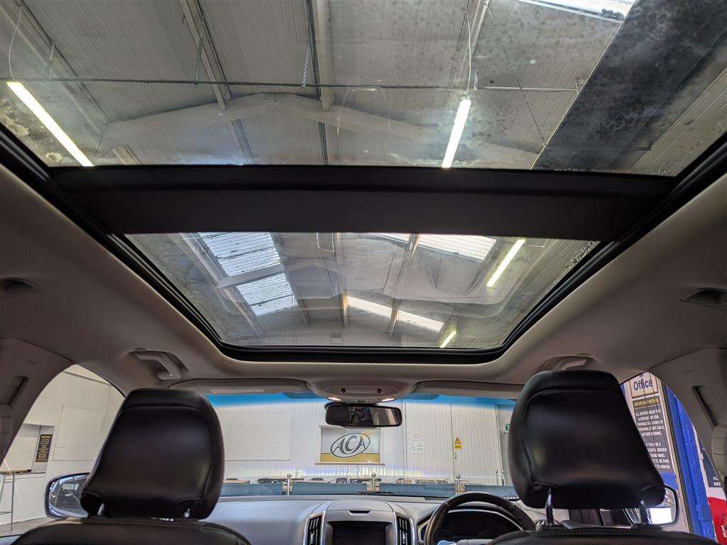 <p>2018 FORD EDGE ST-LINE AUTO</p>