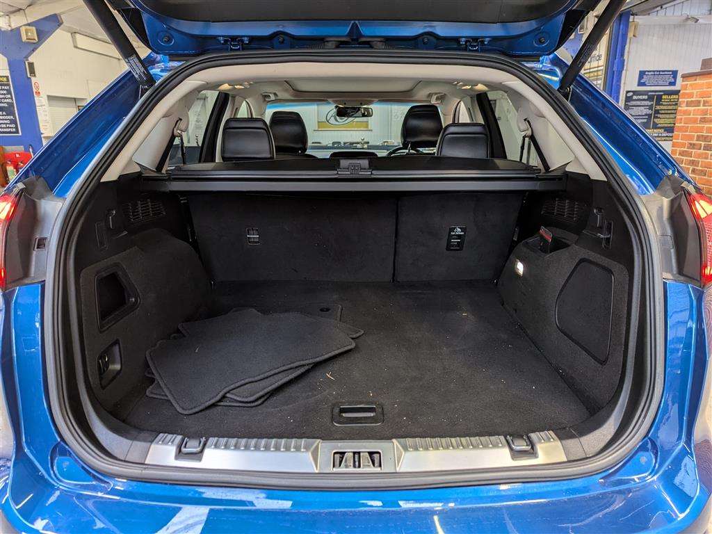 <p>2018 FORD EDGE ST-LINE AUTO</p>