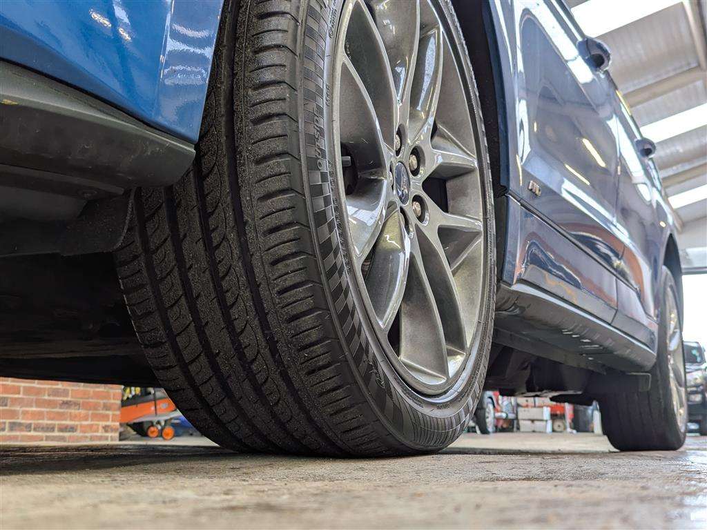 <p>2018 FORD EDGE ST-LINE AUTO</p>