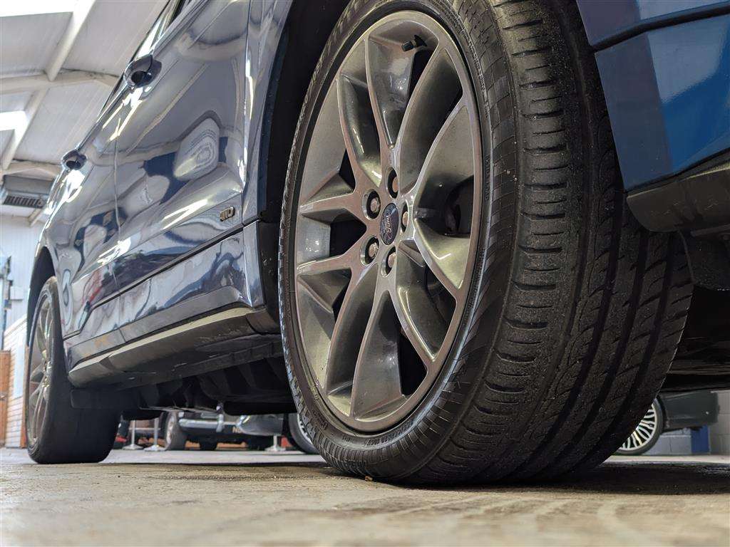 <p>2018 FORD EDGE ST-LINE AUTO</p>