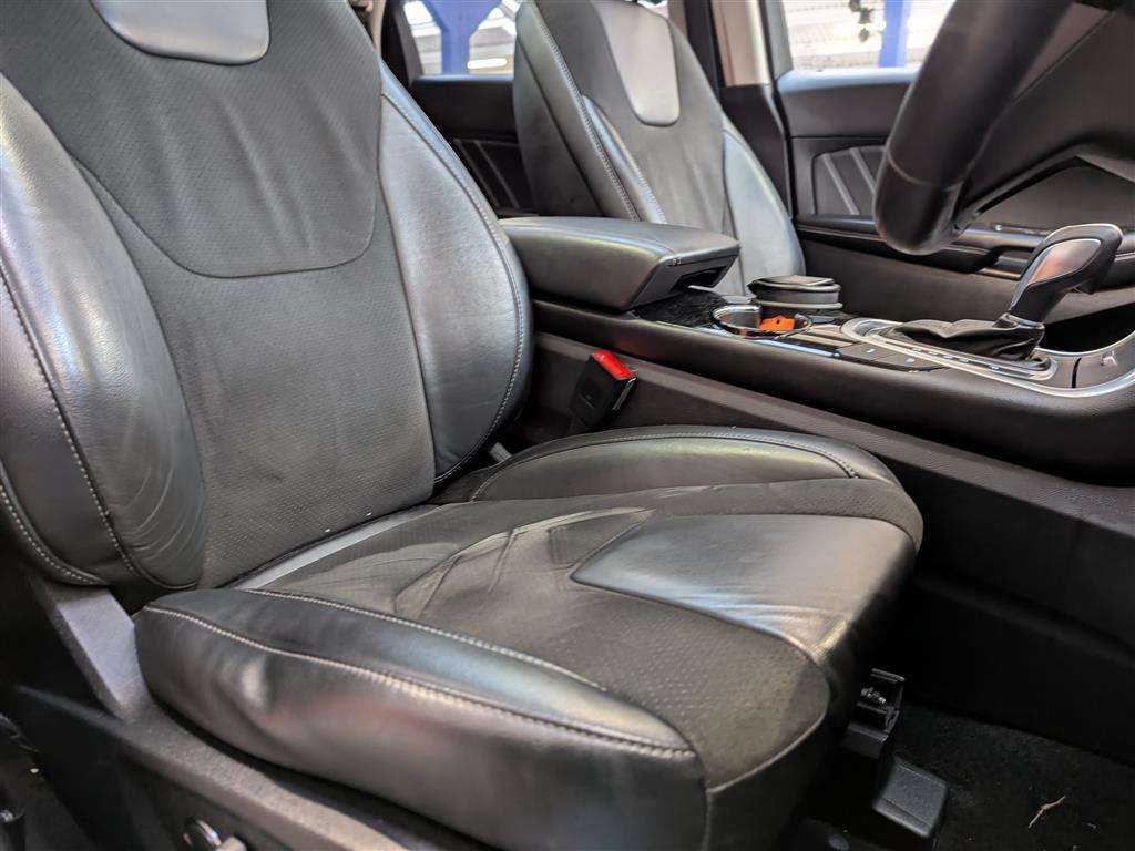 <p>2018 FORD EDGE ST-LINE AUTO</p>