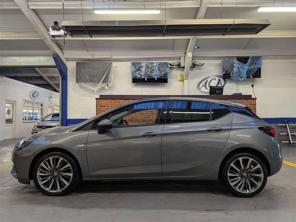 <p>2020 VAUXHALL ASTRA SRI VX LINE NAV TUR</p>