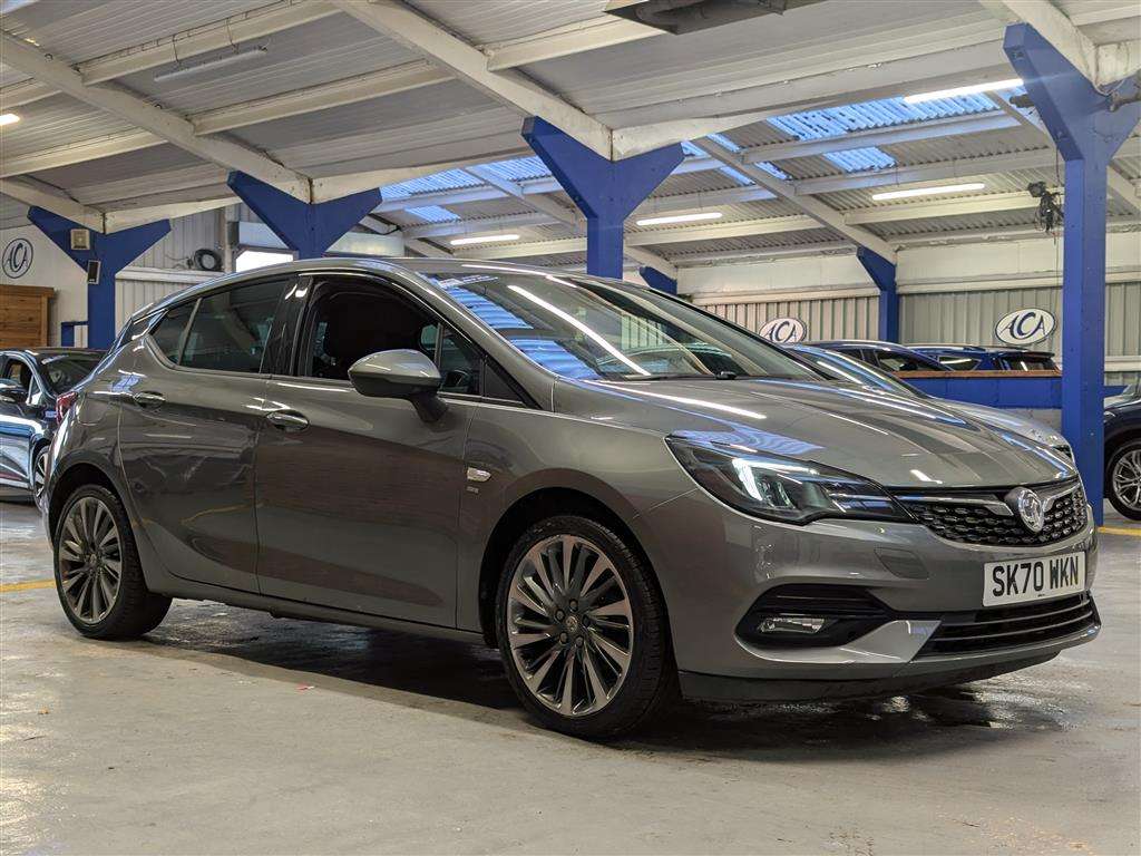 <p>2020 VAUXHALL ASTRA SRI VX LINE NAV TUR</p>