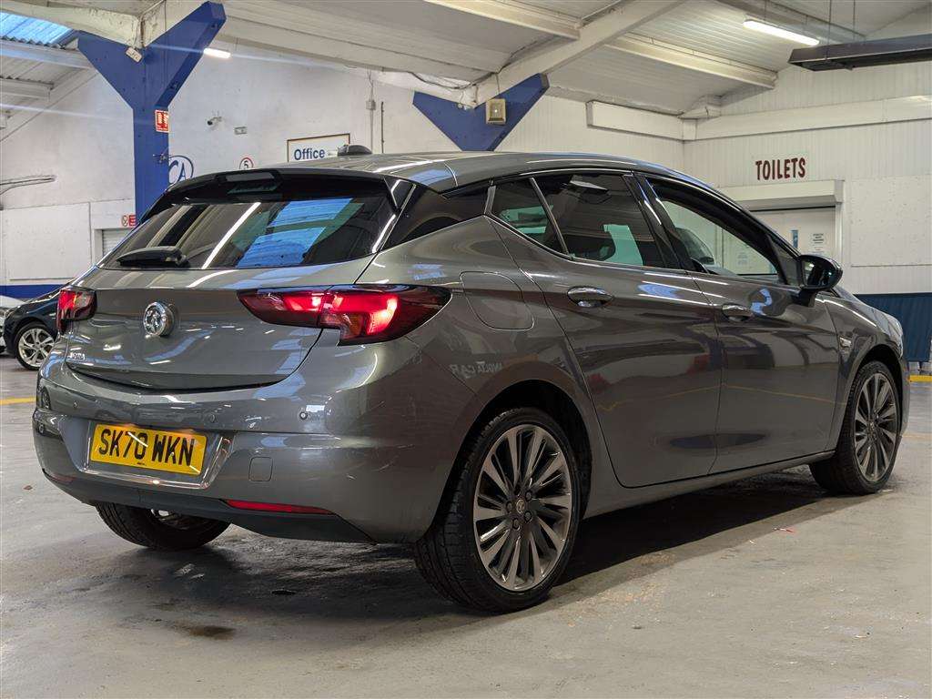 <p>2020 VAUXHALL ASTRA SRI VX LINE NAV TUR</p>