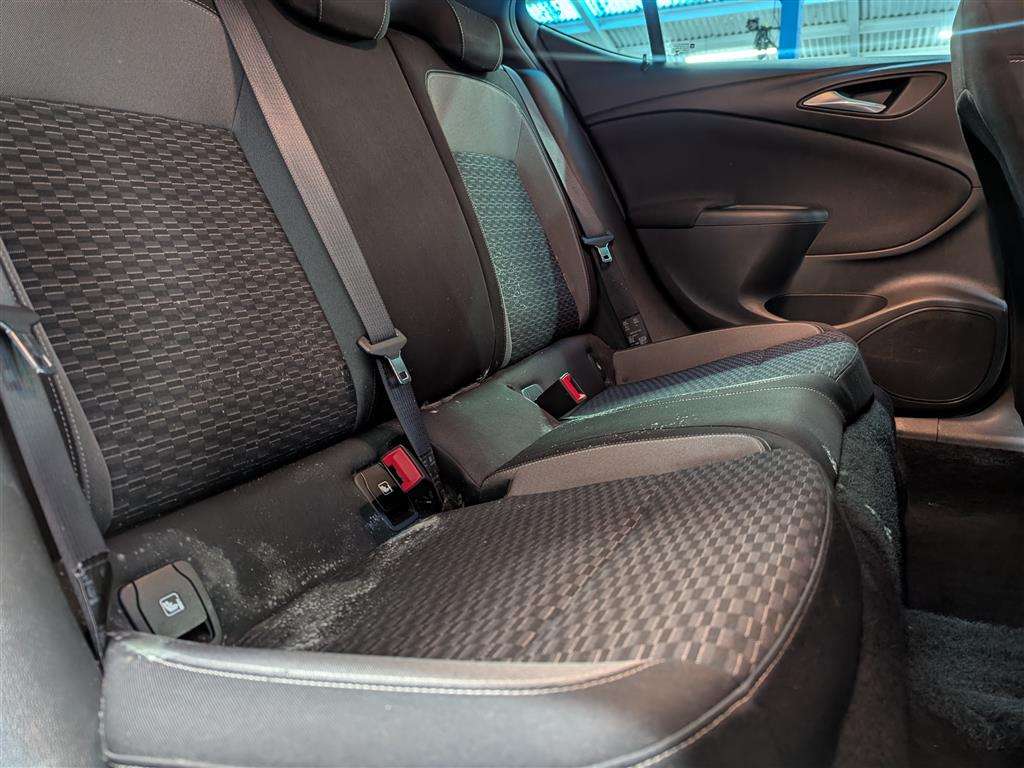 <p>2020 VAUXHALL ASTRA SRI VX LINE NAV TUR</p>