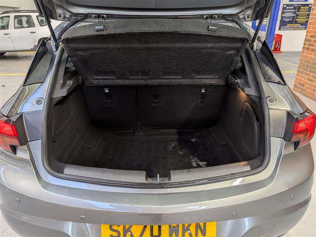 <p>2020 VAUXHALL ASTRA SRI VX LINE NAV TUR</p>