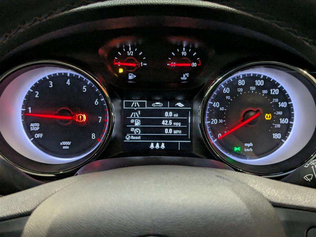 <p>2020 VAUXHALL ASTRA SRI VX LINE NAV TUR</p>