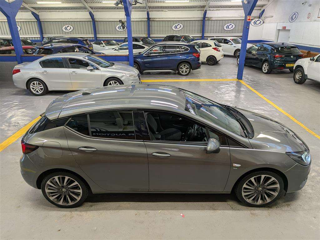 <p>2020 VAUXHALL ASTRA SRI VX LINE NAV TUR</p>