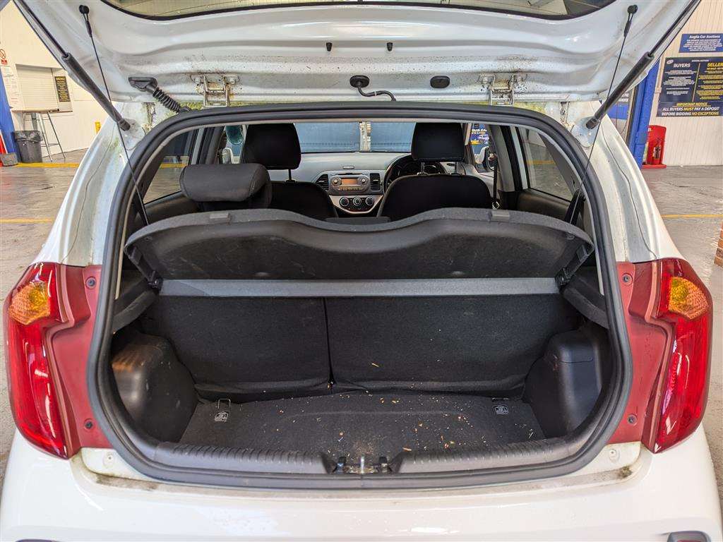 <p>2016 KIA PICANTO SR7</p>