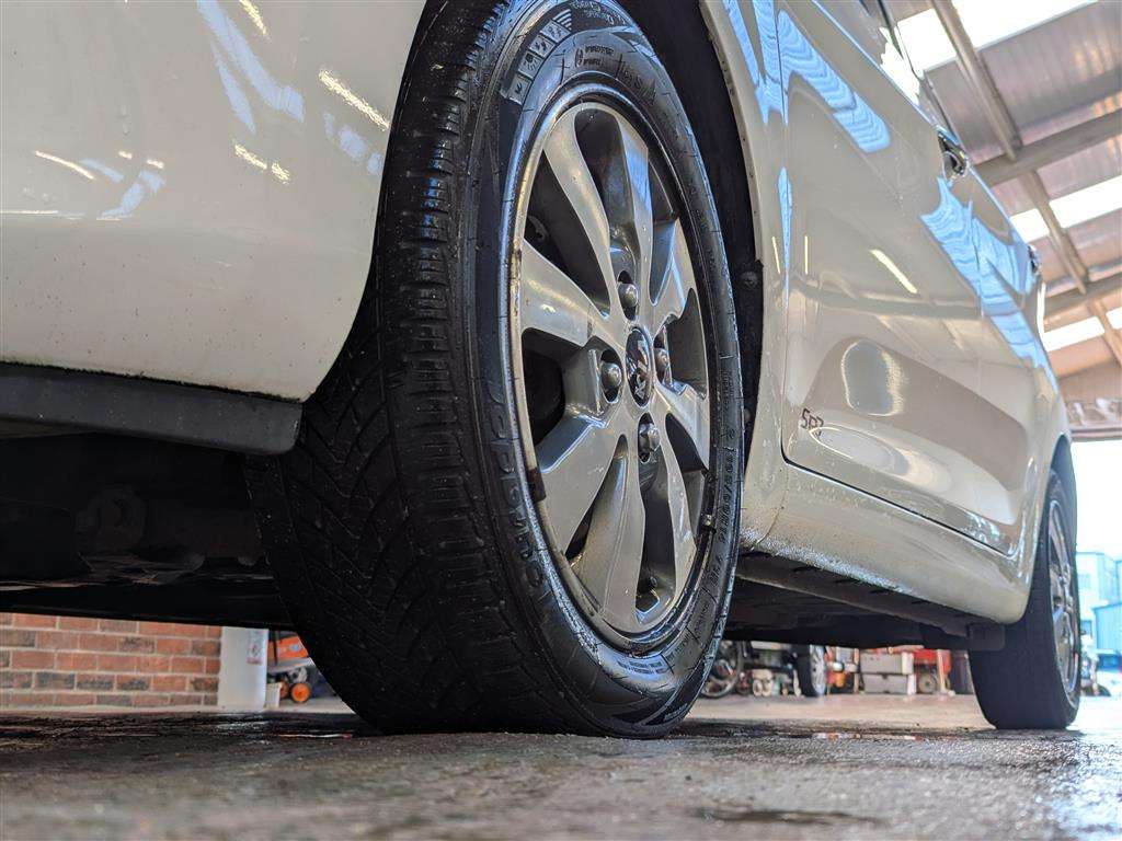 <p>2016 KIA PICANTO SR7</p>