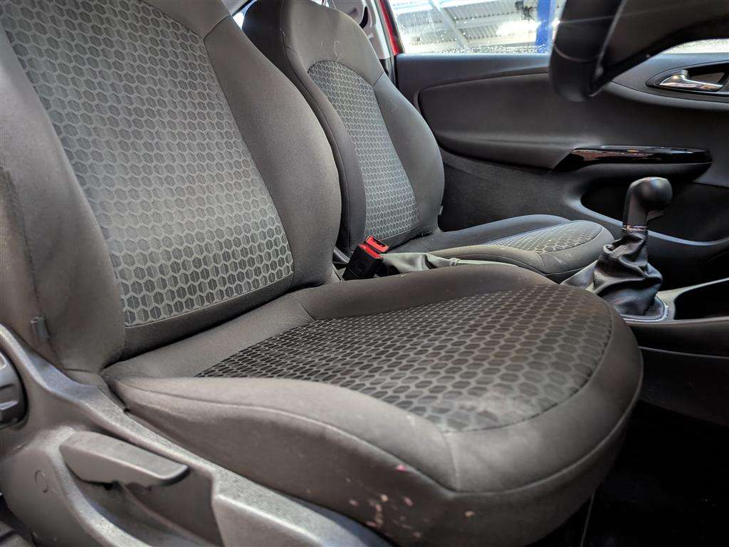 <p>2019 VAUXHALL CORSA DESIGN</p>