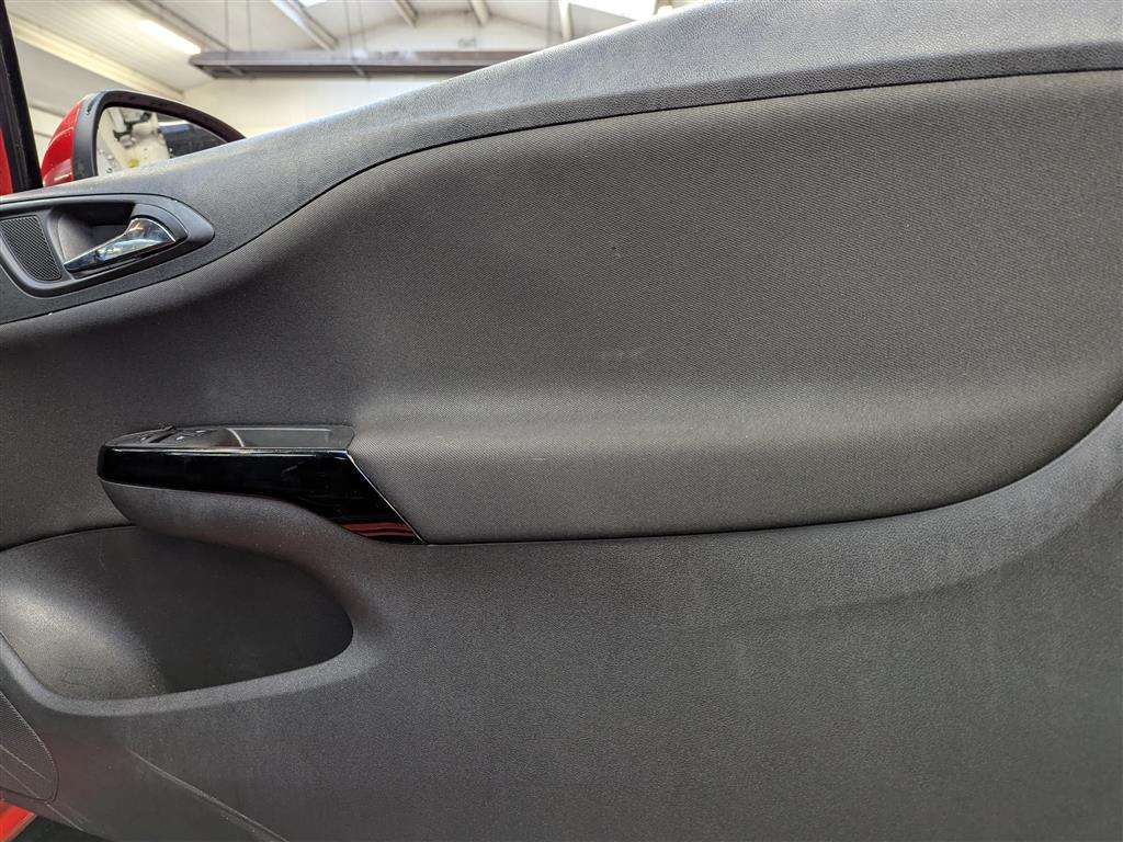 <p>2019 VAUXHALL CORSA DESIGN</p>