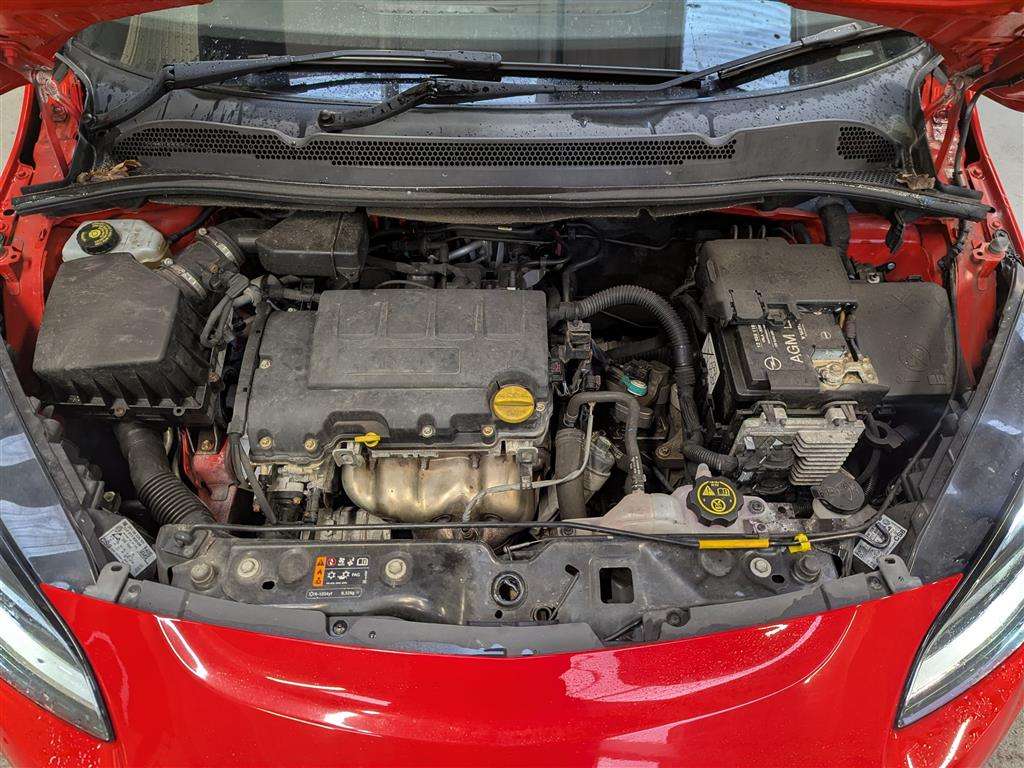<p>2019 VAUXHALL CORSA DESIGN</p>