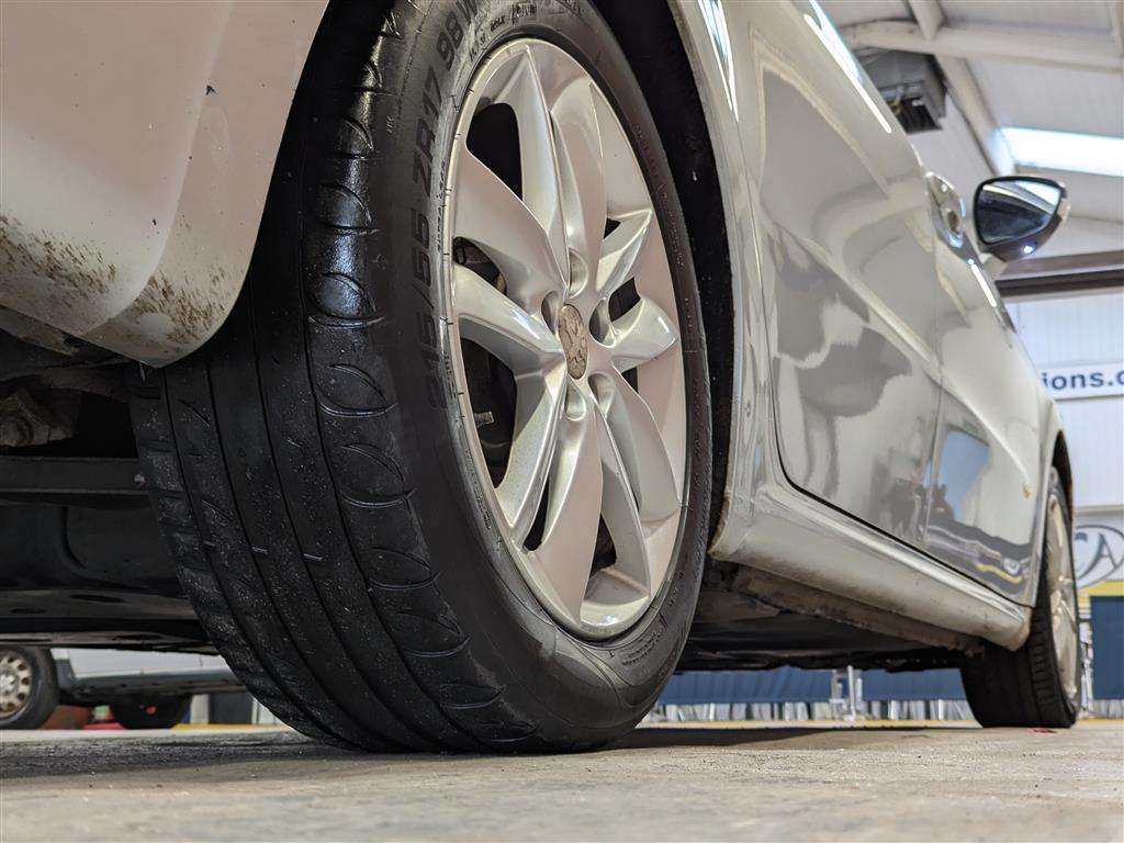 <p>2011 PEUGEOT 508 ACTIVE HDI</p>