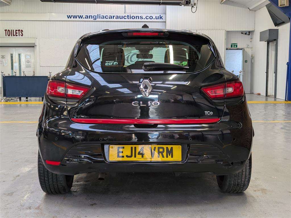 <p>2014 RENAULT CLIO D-QUE S M-NAV NRG TC</p>